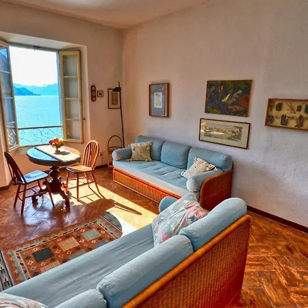 Acqua Vista Medieval View Apartman San Siro